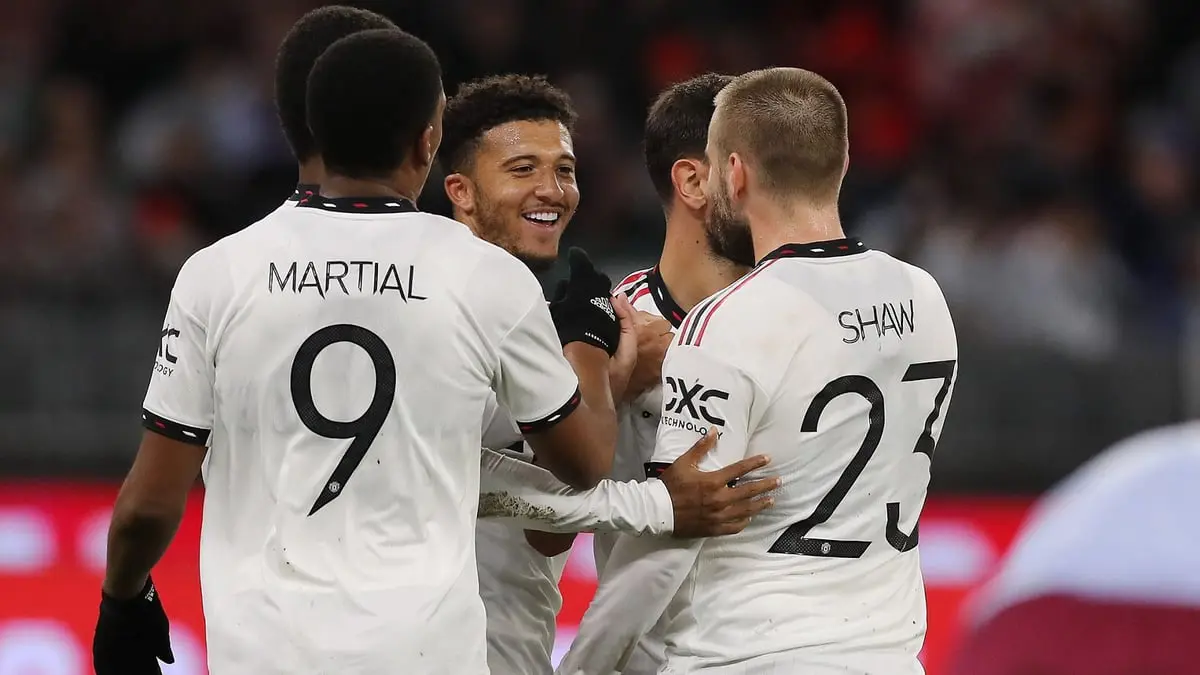 مانشستر يونايتد يتعادل مع أستون فيلا