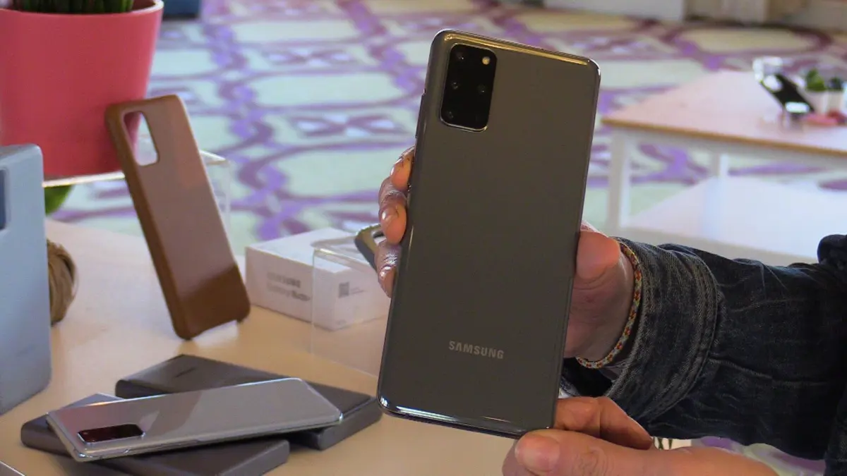 سامسونغ تدعم إضافة خيار "بيكسبي فويس" بسلسلة Galaxy S21‏