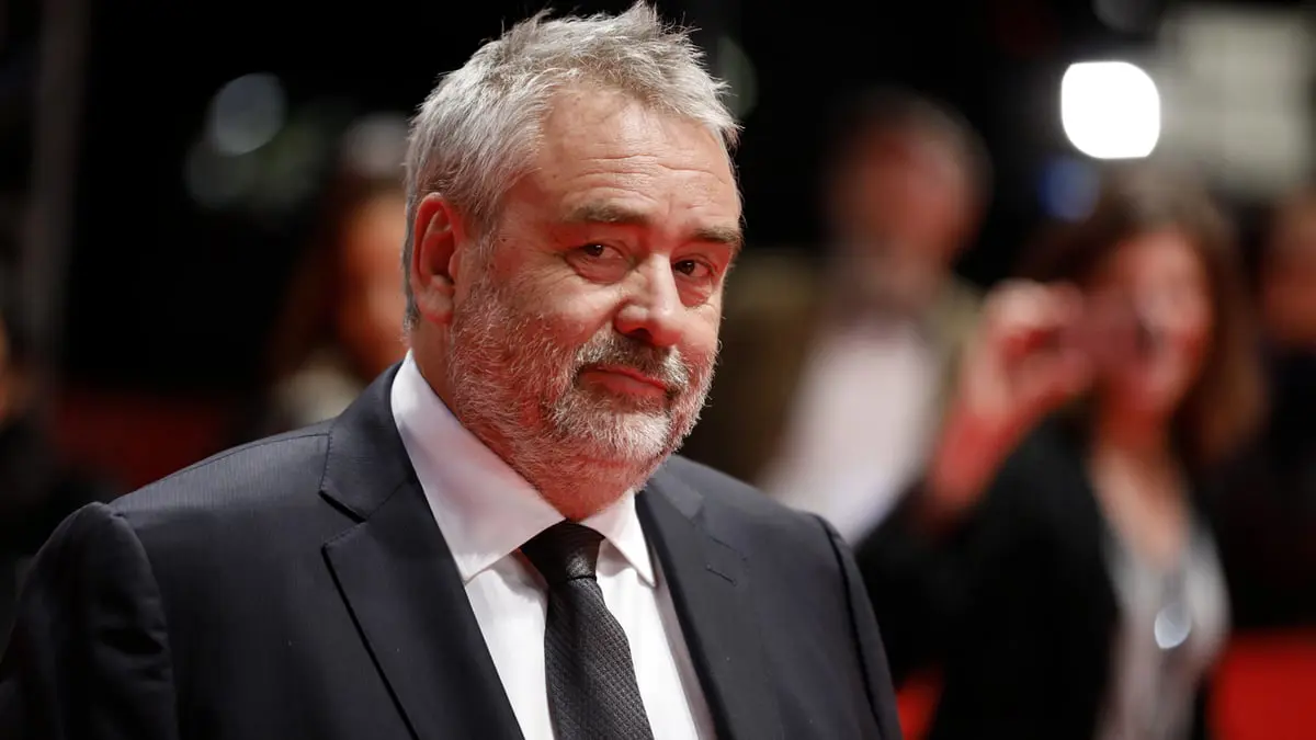 إرجاء قرار قضائي بشأن دعوى اغتصاب بحق المخرج الفرنسي لوك بيسون 

