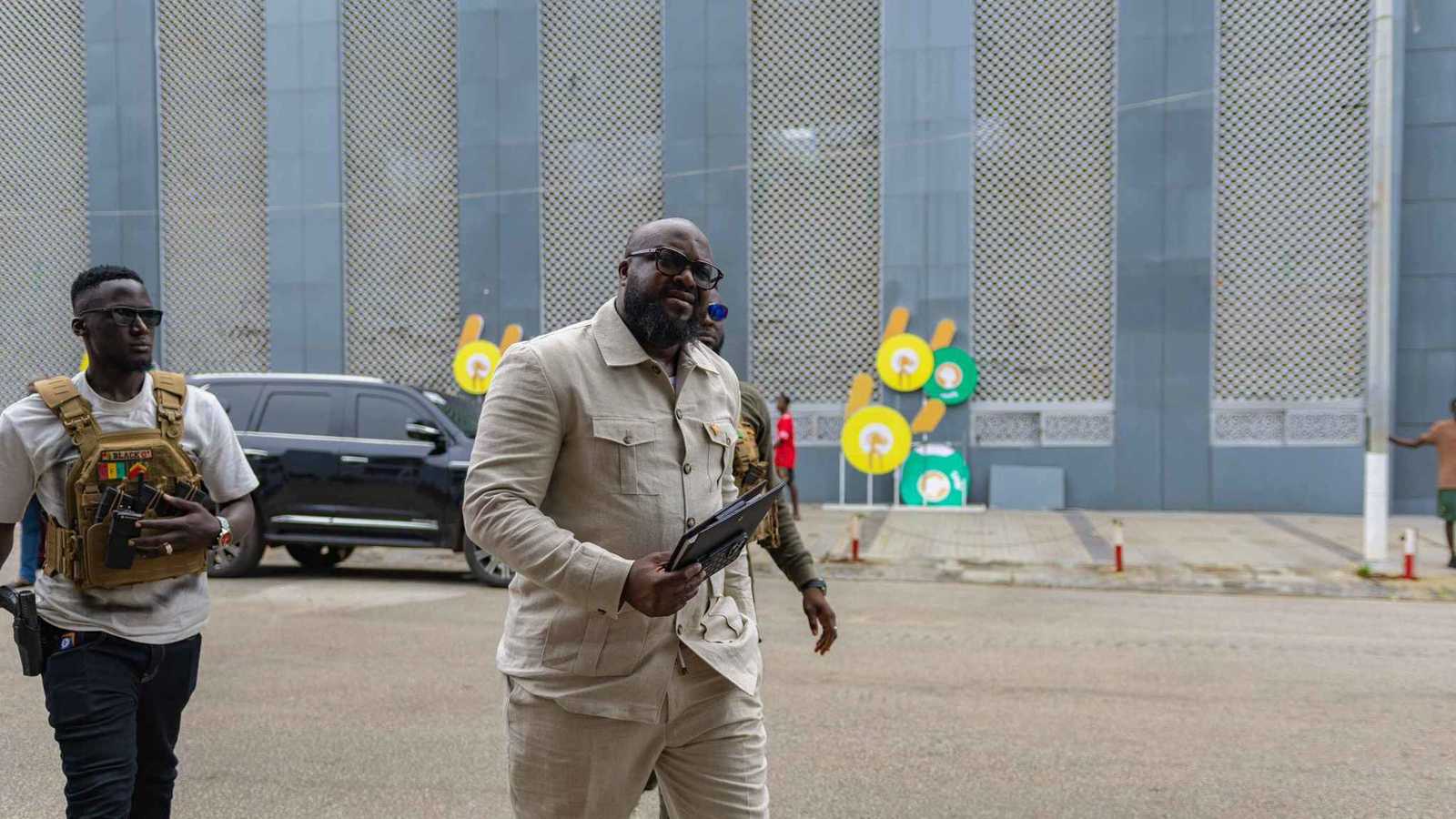 من الظل إلى القصر.. دياكيتي "الرجل الأقوى" خلف مشروع الحديد في غينيا