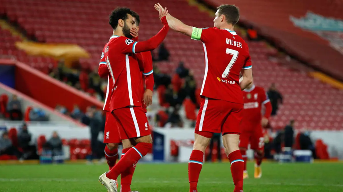 فيديو يكشف معاناة محمد صلاح من إصابة عقب مباراة ليفربول ضد ميتيلاند (شاهد)