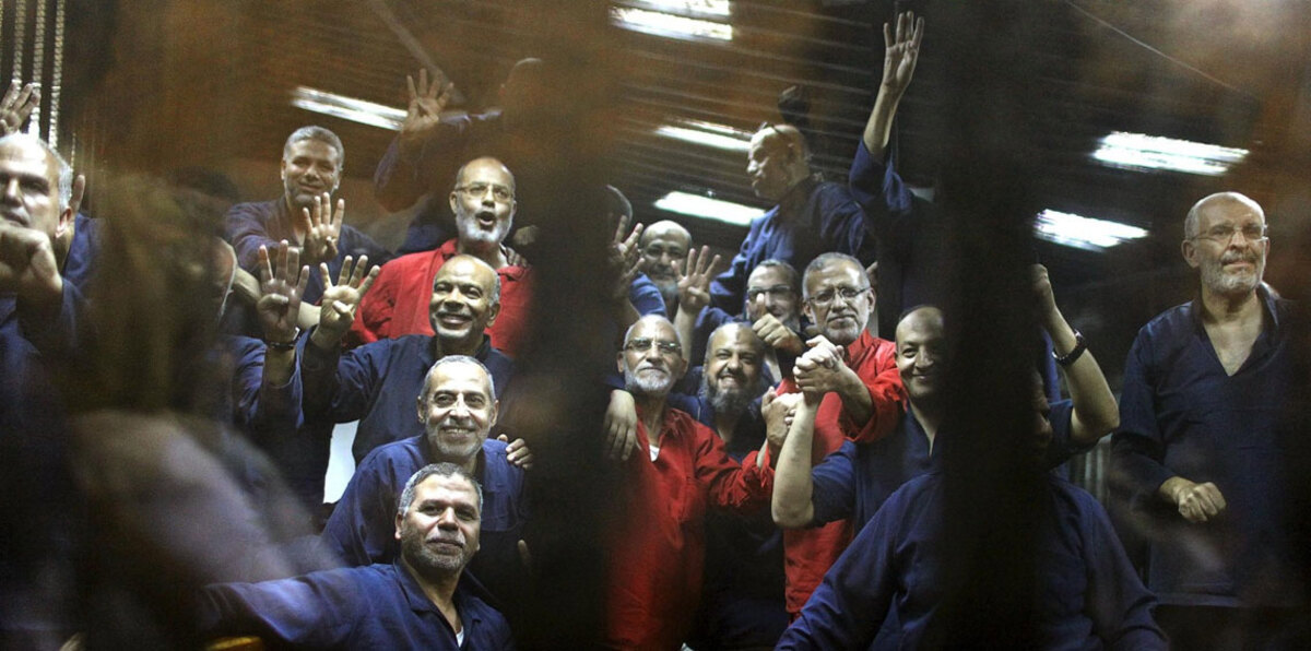 كيف تحافظ جماعة الإخوان المسلمين على إطارها التنظيمي في السجون المصرية؟