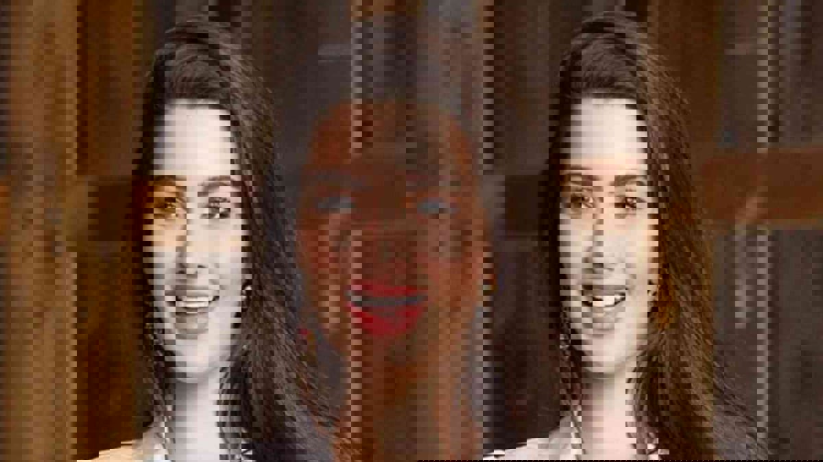 روان بن حسين تثير الشكوك بشأن ارتباطها برجل الأعمال أبو هشيمة‎ (فيديو)