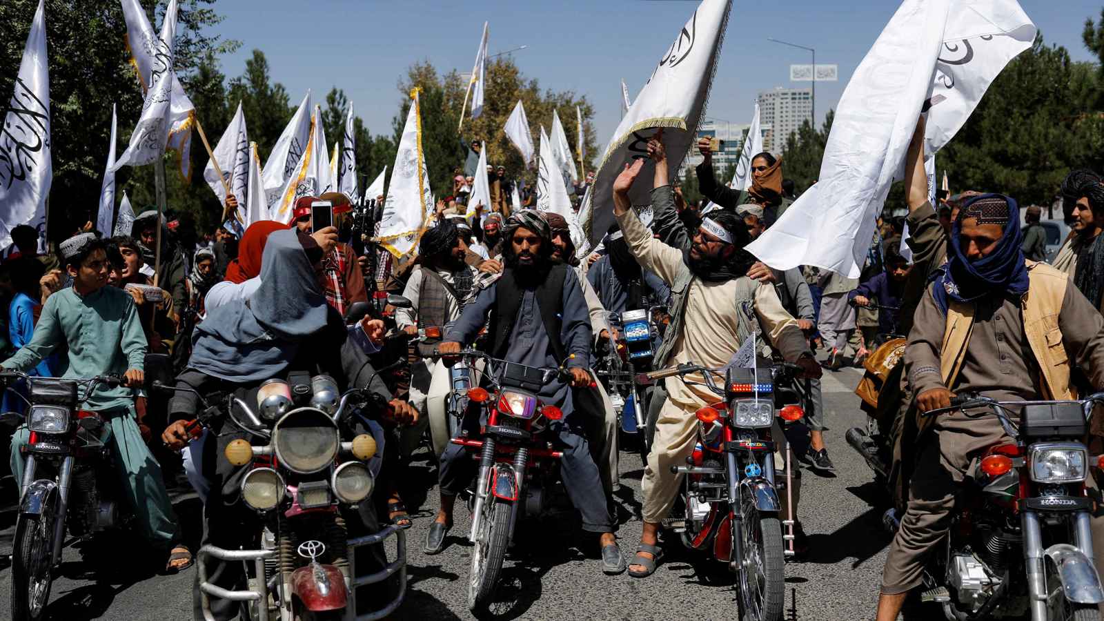 طالبان تفرج عن أمريكي محتجز منذ عامين في أفغانستان