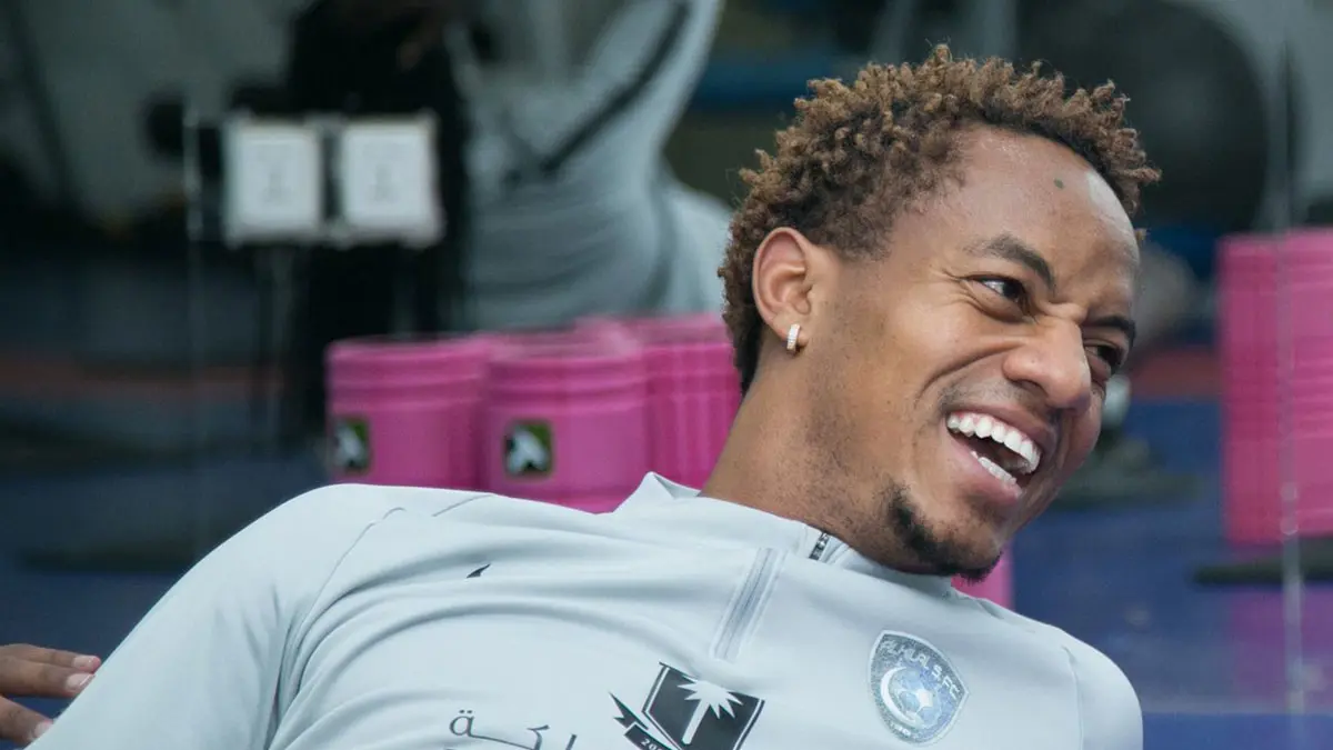 نادي الهلال السعودي يفاضل بين جيوفينكو وكاريلو لضم أحدهما لقائمة البطولة العربية 