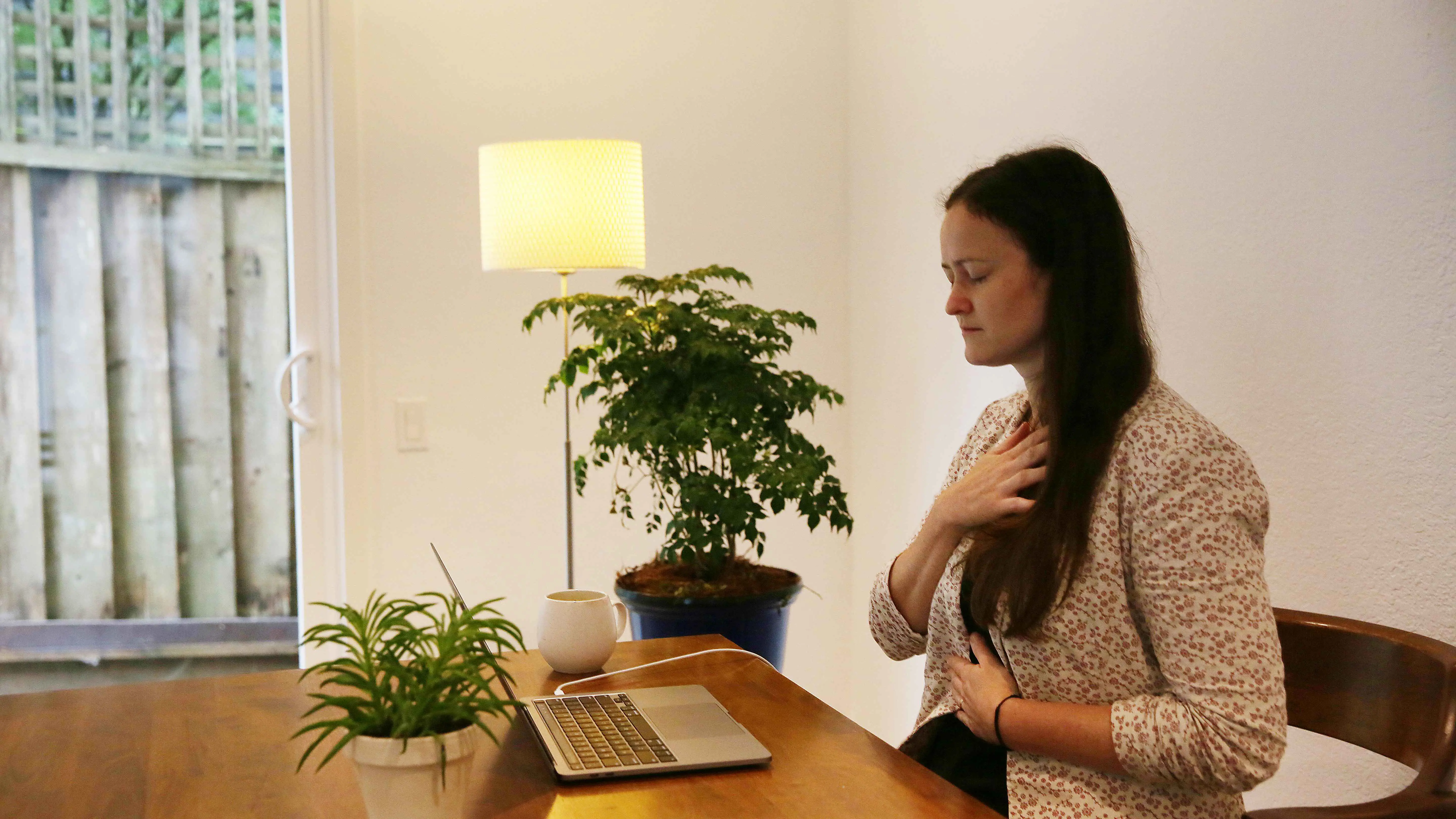 أنفاس ملوثة.. البلاستيك في الهواء يربك أجسامنا من الداخل