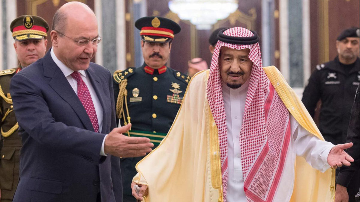 العاهل السعودي يبحث مع الرئيس العراقي خفض التوتر في المنطقة