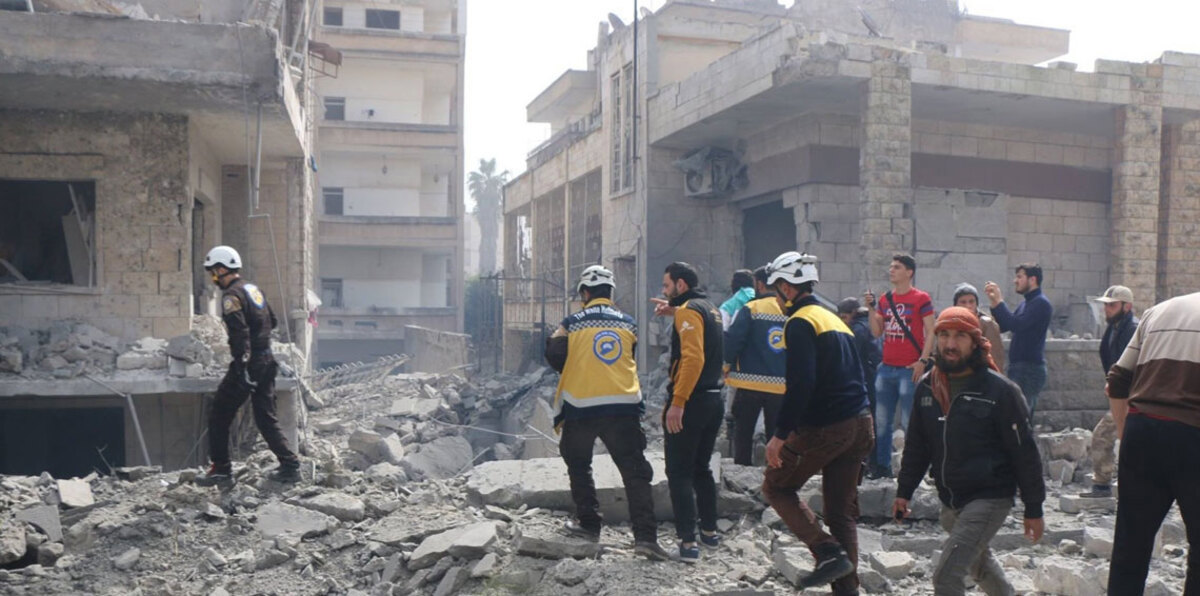 مقتل وإصابة أكثر من 70 مدنيًا جرّاء تفجير في إدلب