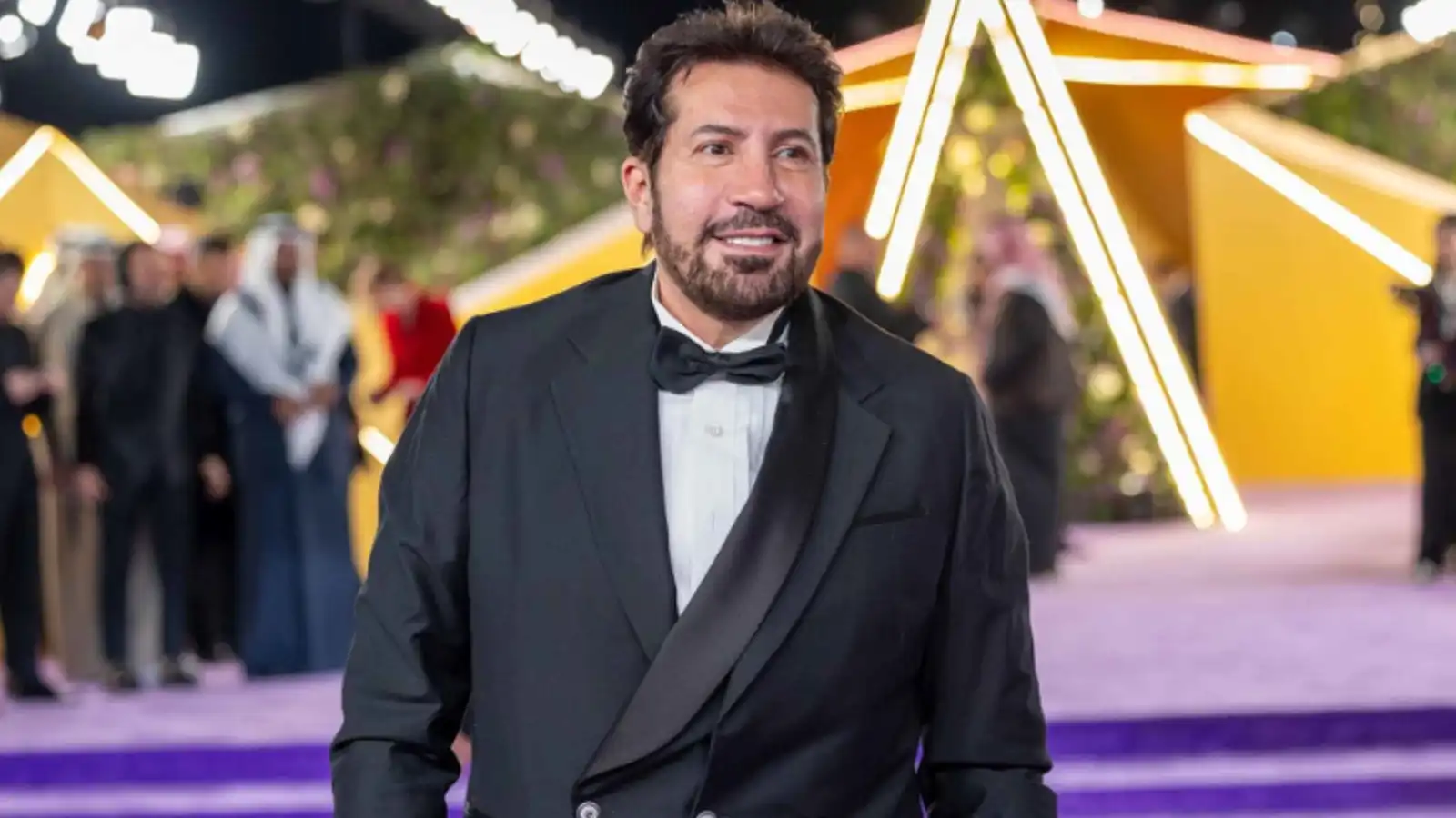 هاني رمزي يكشف تفاصيل الجزء الثاني لفيلم "غبي منه فيه"