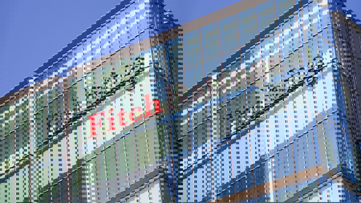 "فيتش": تباطؤ نمو الاقتصادات يسبب صعوبات لبنوك الأسواق الناشئة