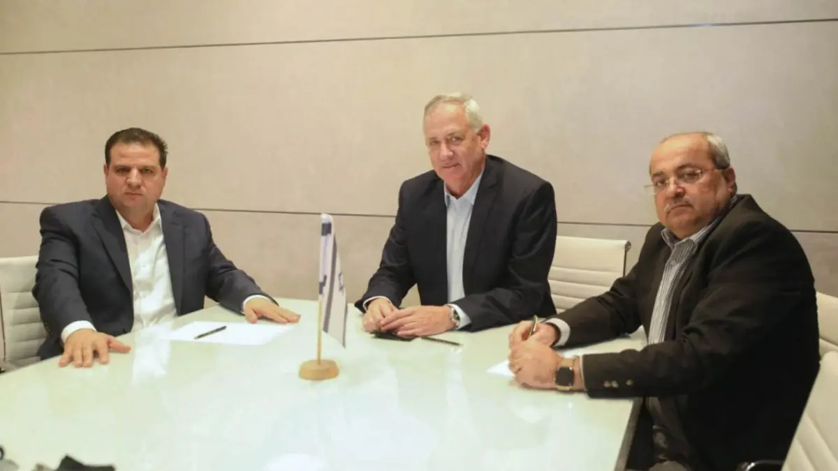 الأحزاب العربية تتخلى عن غانتس في معركته الانتخابية مع نتنياهو