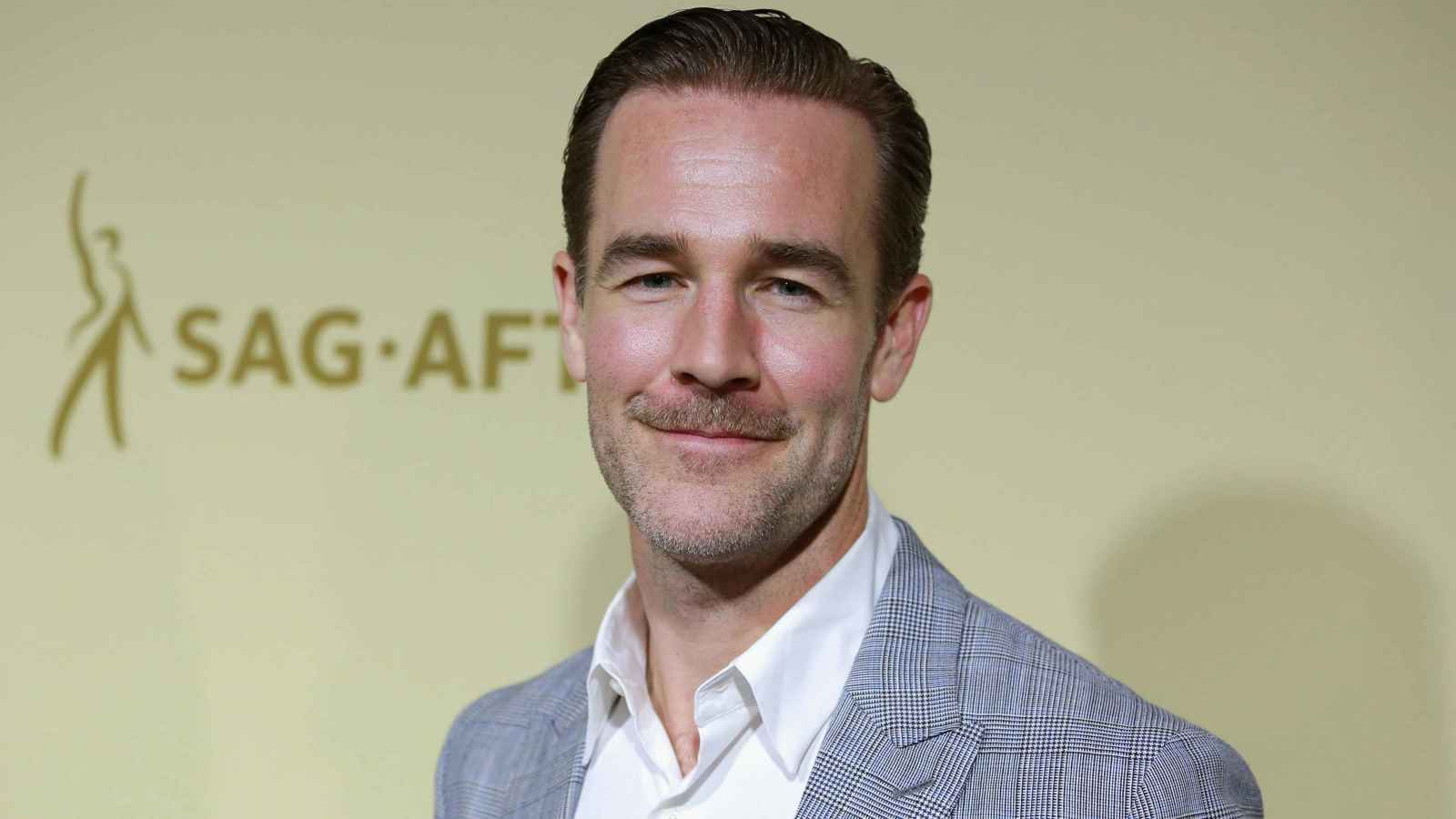 آخرهم جيمس فان دير بيك.. لماذا أصبح الشباب أكثر عرضة لسرطان القولون؟