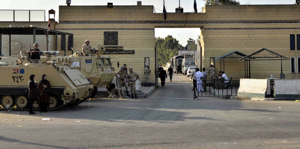 في قائمة لم تتضمن سياسيين.. عفو رئاسي عن 596 سجينًا في مصر