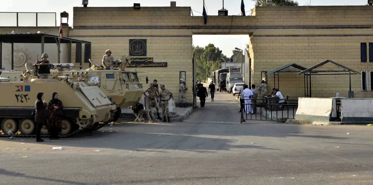 في قائمة لم تتضمن سياسيين.. عفو رئاسي عن 596 سجينًا في مصر