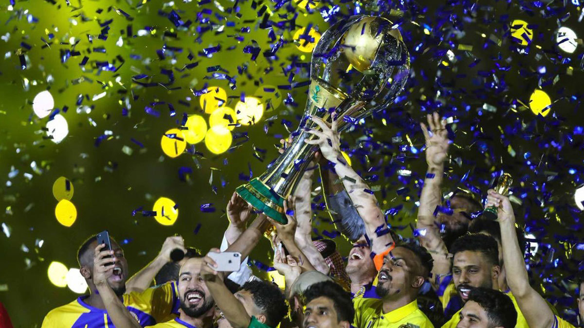 هل يتراجع الاتحاد السعودي لكرة القدم عن قراره باستمرار 7 لاعبين أجانب في الدوري؟