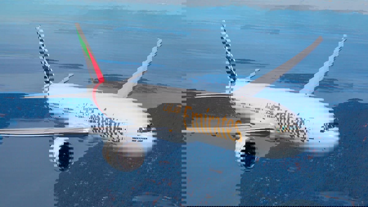 "طيران الإمارات" تعلق رحلات إلى وجهات أمريكية بسبب تشغيل شبكات 5G