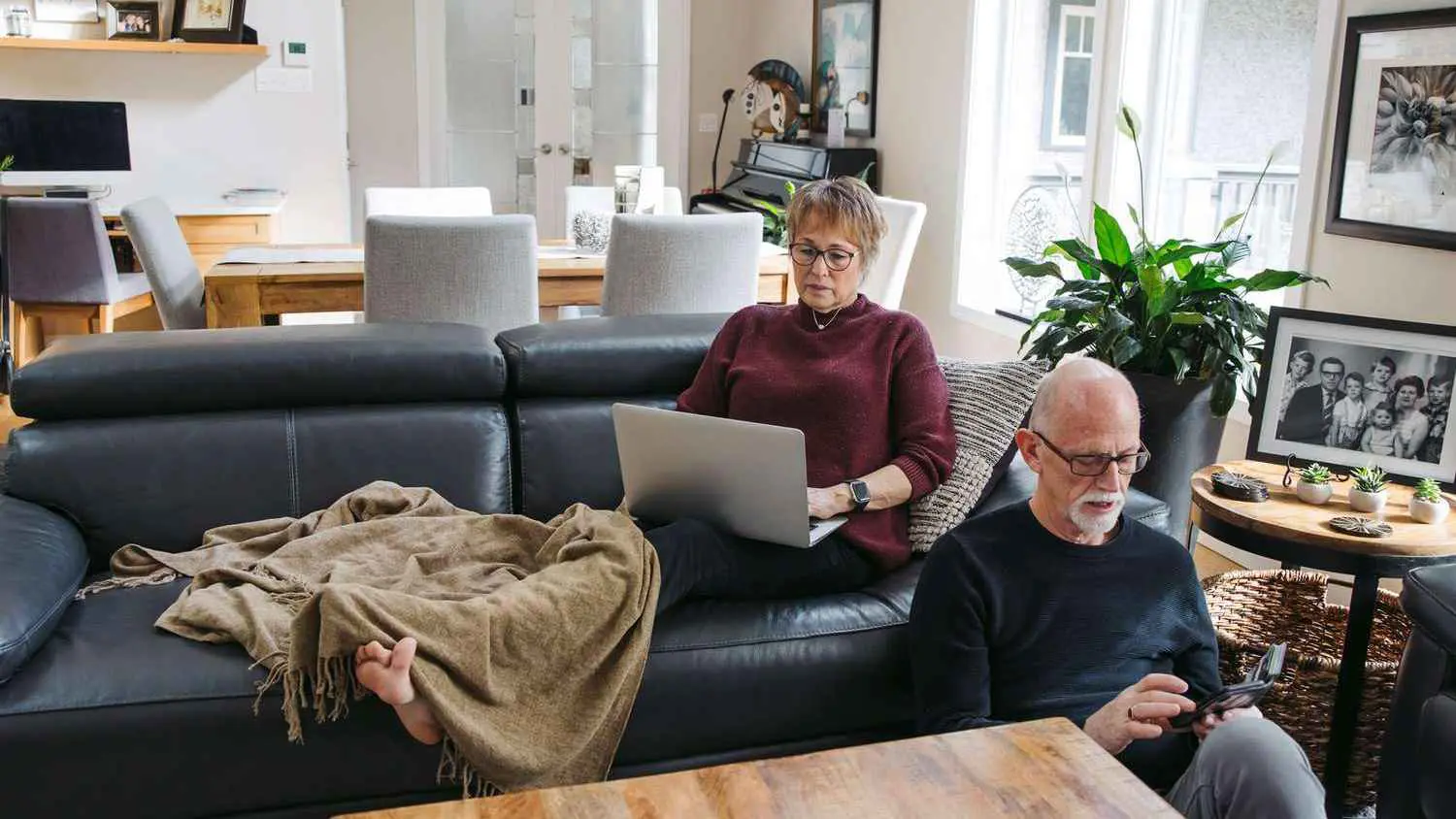 الجلوس يسرق ذاكرتك.. صلة مقلقة بين الخمول وأدمغة المسنين