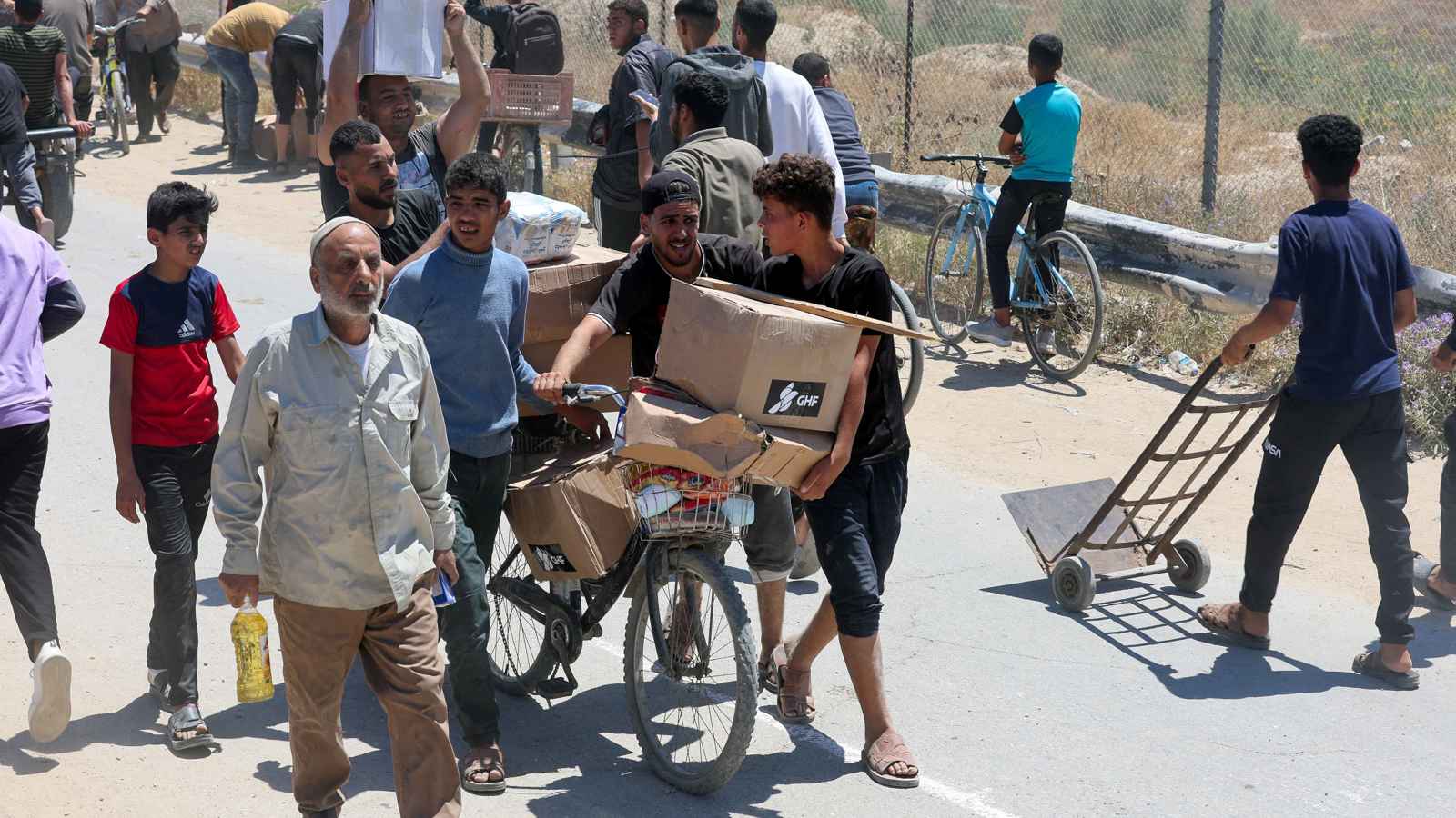 "غزة الإنسانية" المدعومة أمريكياً تفتتح موقعاً ثالثاً في القطاع