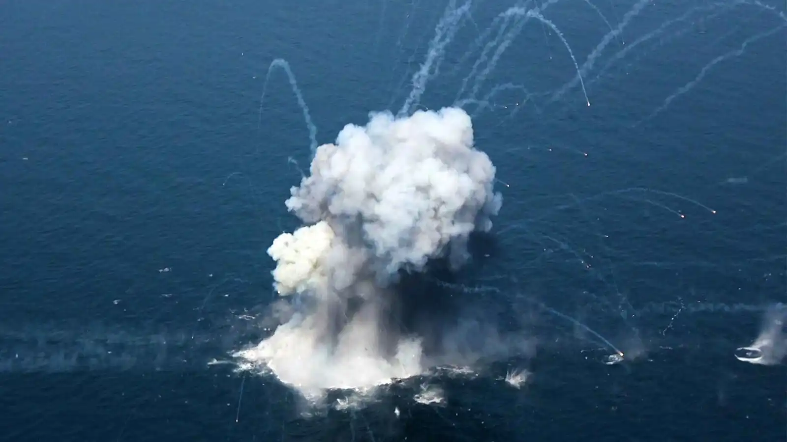 أمريكا تؤكد مقتل قائد القوات البحرية الإيرانية