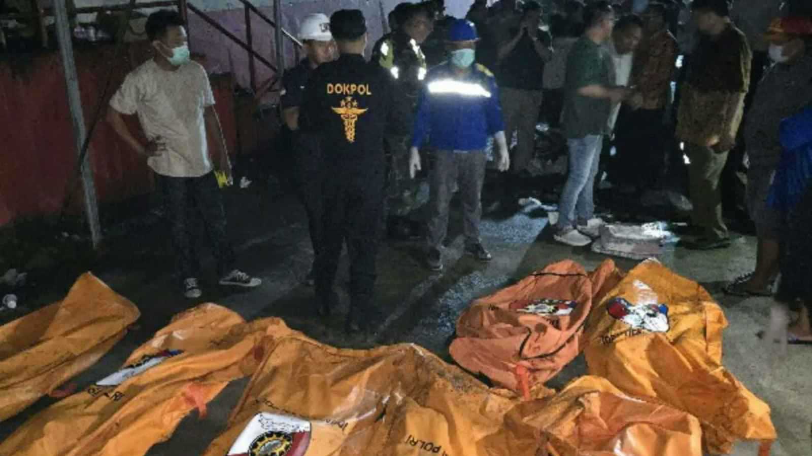 حريق بدار لرعاية المسنين في إندونيسيا يقتل 16 شخصا (فيديو)