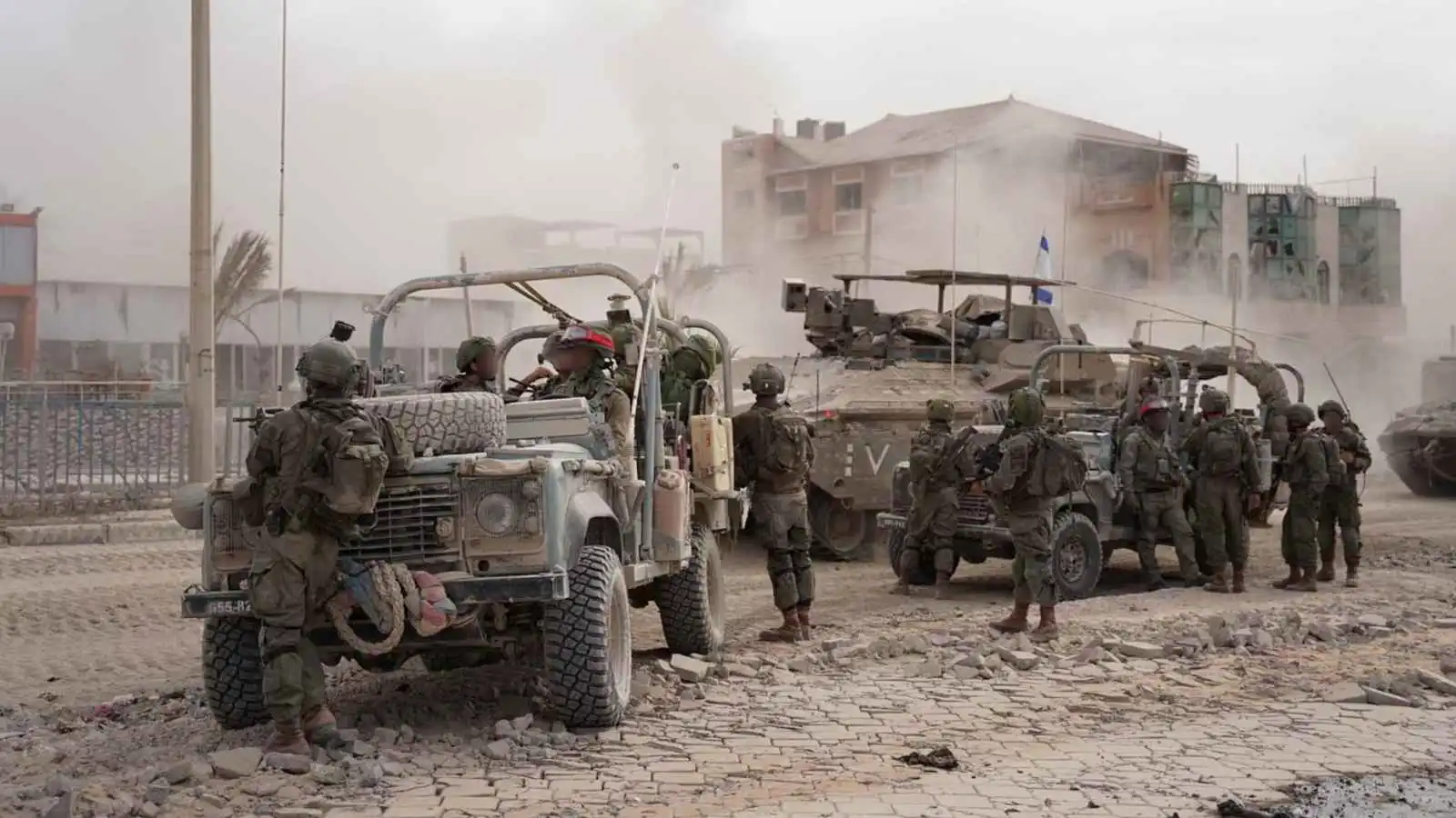 الجيش الإسرائيلي يشرع بترسيم "الخط الأصفر" للانسحاب من غزة