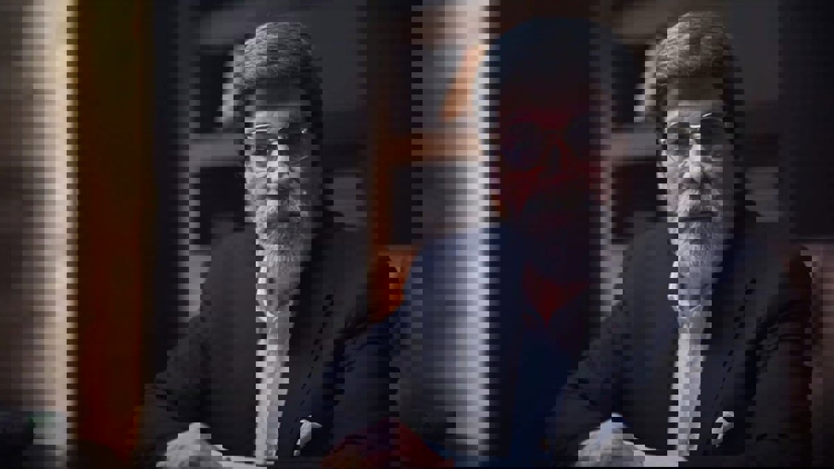 رسالة مؤثرة من ياسر العظمة لهشام شربتجي.. ما فحواها؟