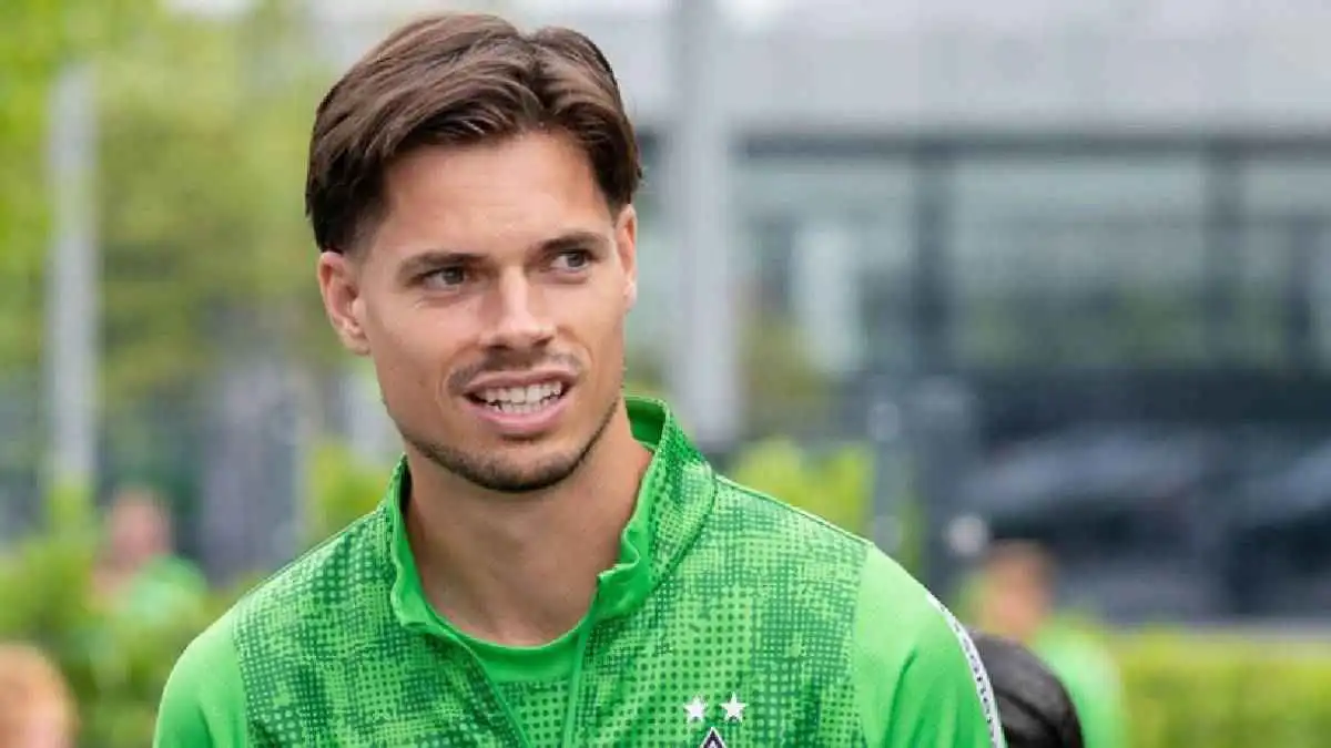 القادسية السعودي يخطف صفقة الألماني فايغل من الشباب