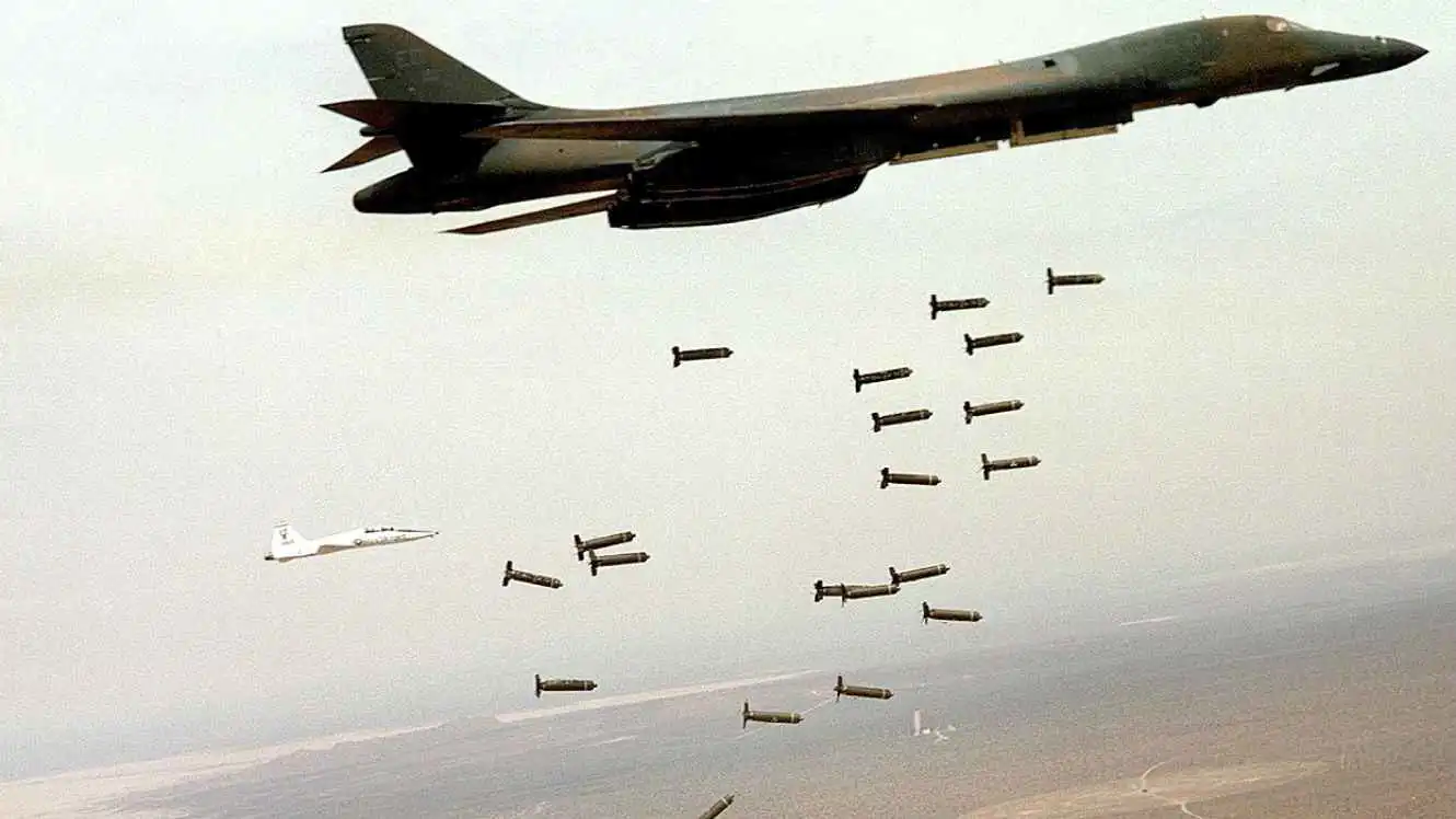 لغز الألغام الأمريكية.. قنابل عنقودية تتحول إلى حقول موت جنوبي إيران