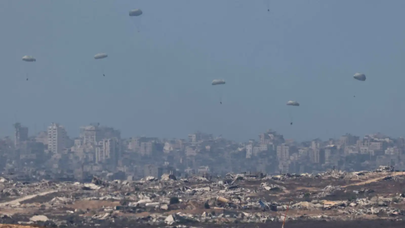 غزة قبل وبعد.. مدينة نابضة بالحياة تحولت لمشهد من نهاية العالم (صور)