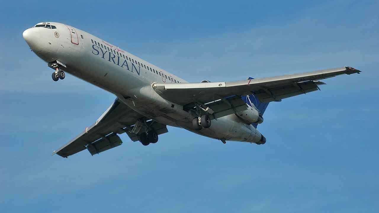 أكبر مسافرة.. تكريم معمرة سورية على متن رحلة جوية (فيديو)