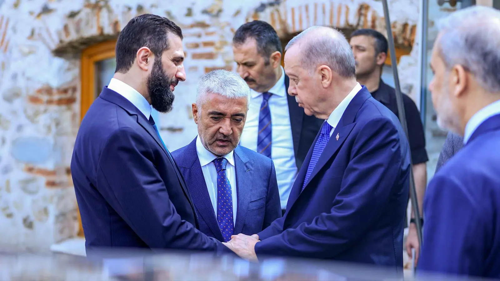 بعد زيارة الشرع لإسطنبول.. اتفاق سوري تركي على حسم ملف "قسد" خلال أيام