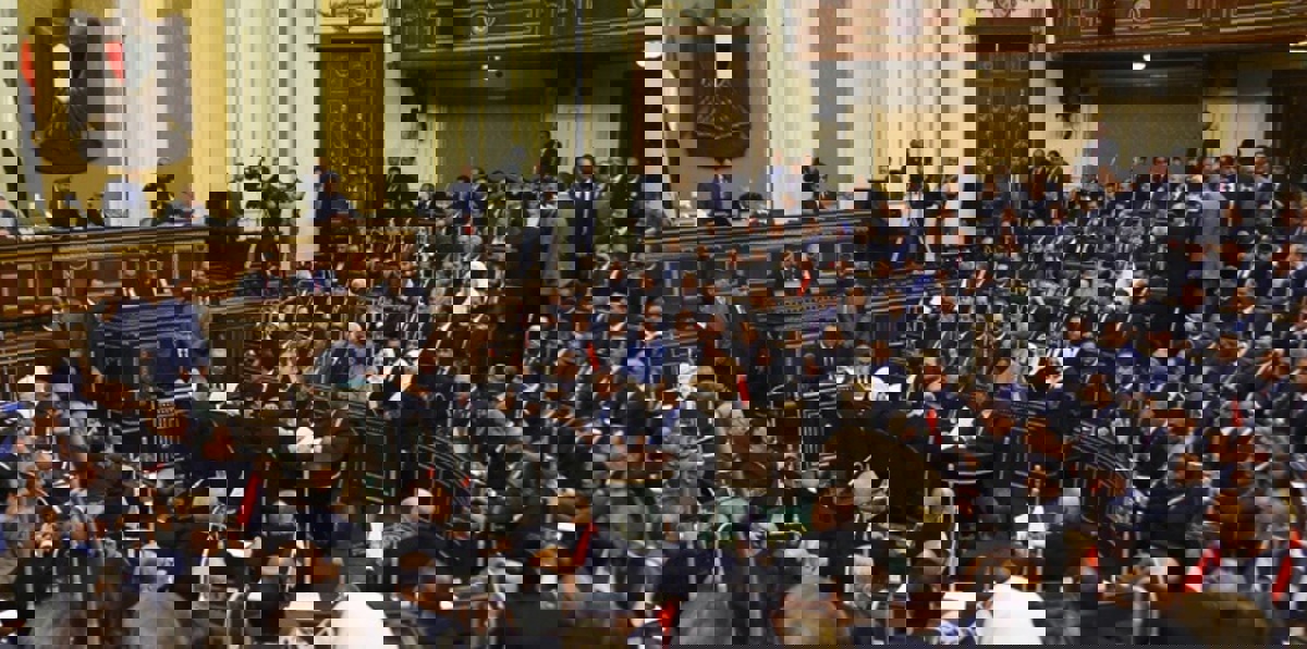 أزمة تعيين ابنة وزير الأوقاف تطرق باب البرلمان المصري