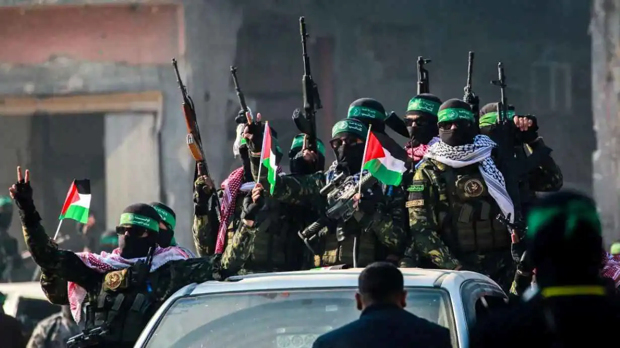 "خطابات النصر" تُربك خطة ترامب.. نهاية الحرب أم وقف إطلاق النار؟