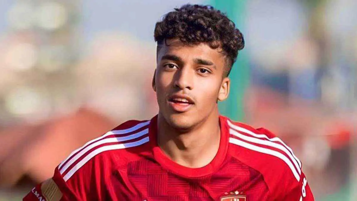 عمر سيد معوض نجم الأهلي المصري