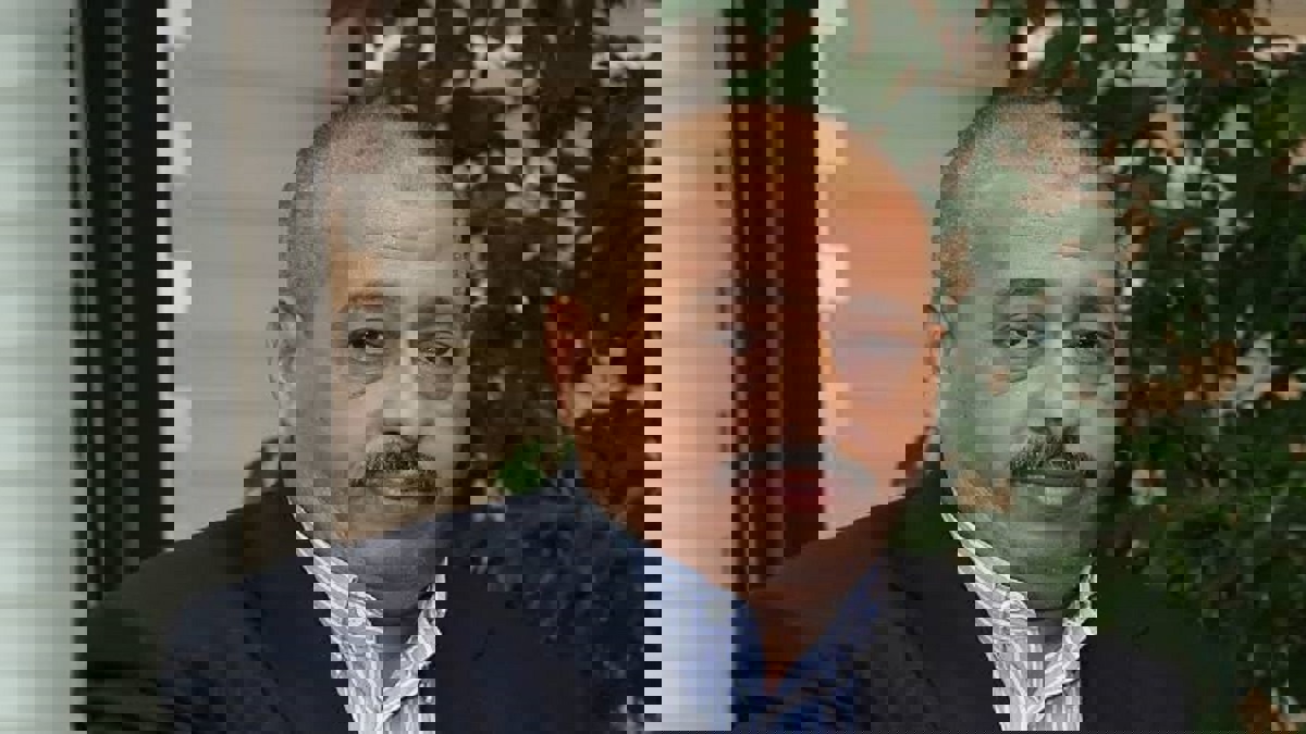 الإفراج عن مسؤول جزائري متهم بصفقات مشبوهة مع الملياردير "طحكوت"