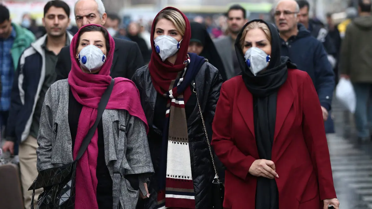 رغم تفشي "كورونا".. السلطات الإيرانية ترفض وقف المواصلات العامة في طهران