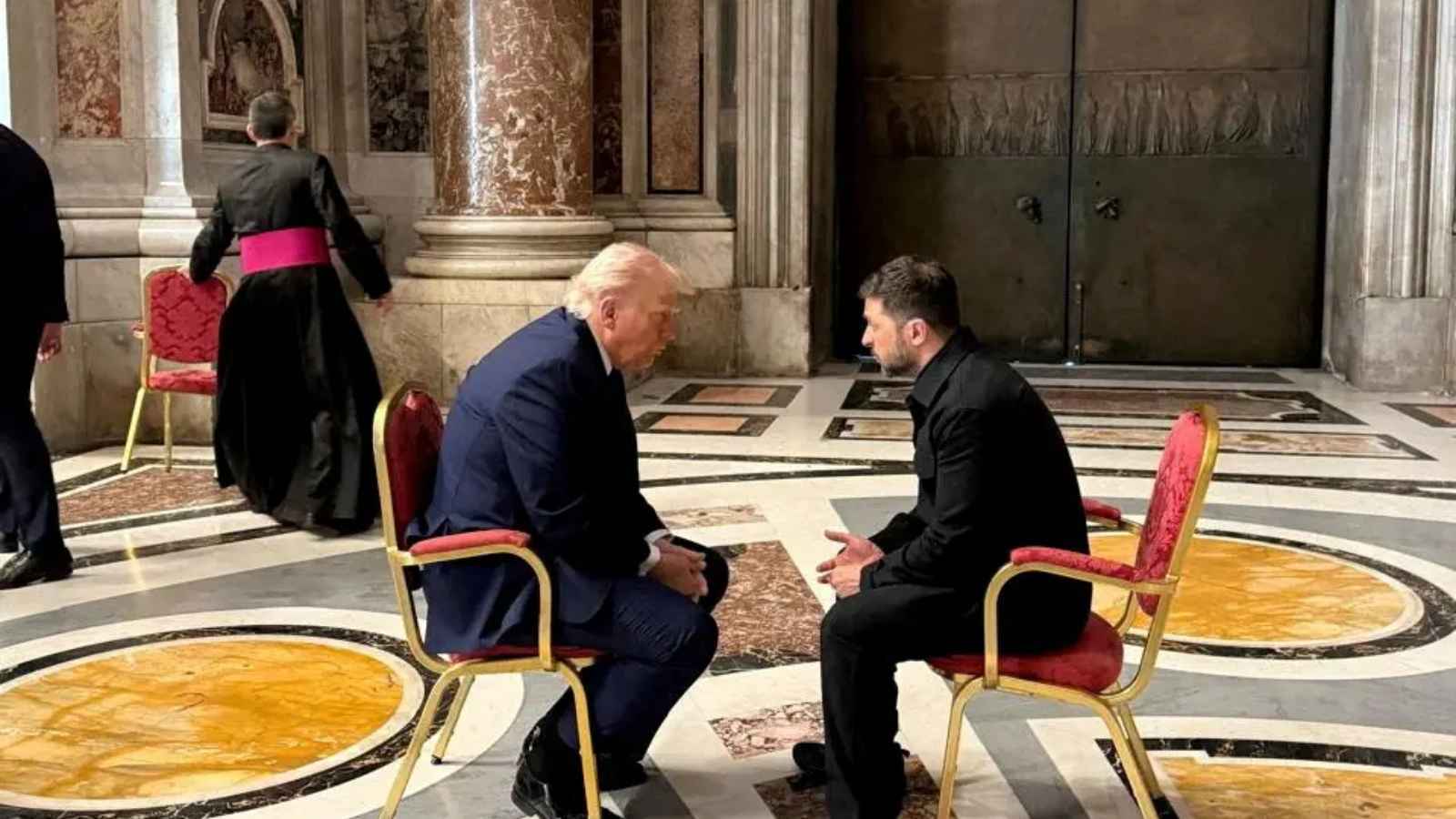 بعد 100 يوم في الحكم.. هل اقترب ترامب من تنفيذ وعده "المتأخر" بشأن أوكرانيا؟