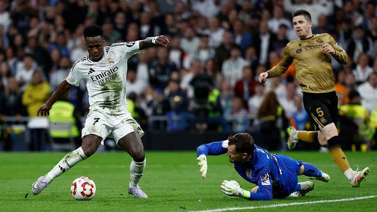 مسؤول في الهلال يحسم الجدل حول التفاوض مع فينيسيوس