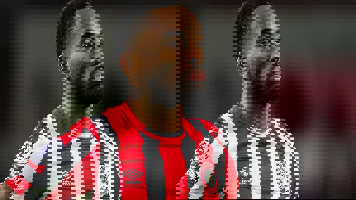 لانتهاكه قواعد المراهنات: إيقاف إيفان توني مهاجم برنتفورد 8 أشهر 