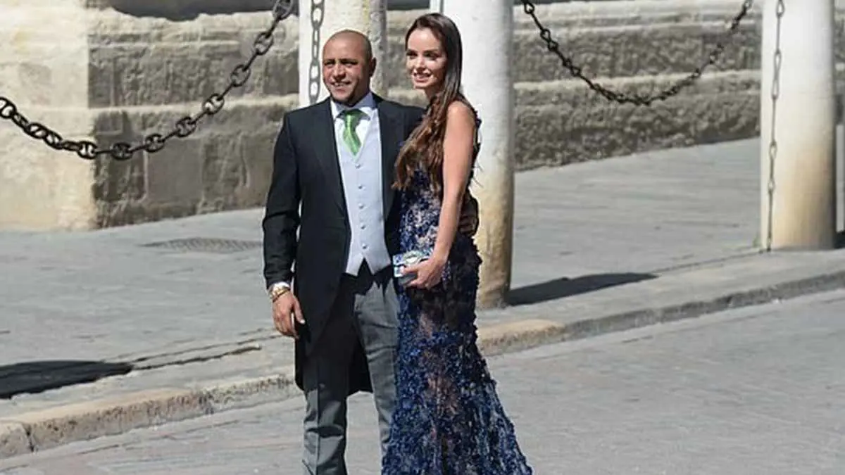 بعد انفصاله.. روبرتو كارلوس يقيم في المدينة الرياضية لريال مدريد