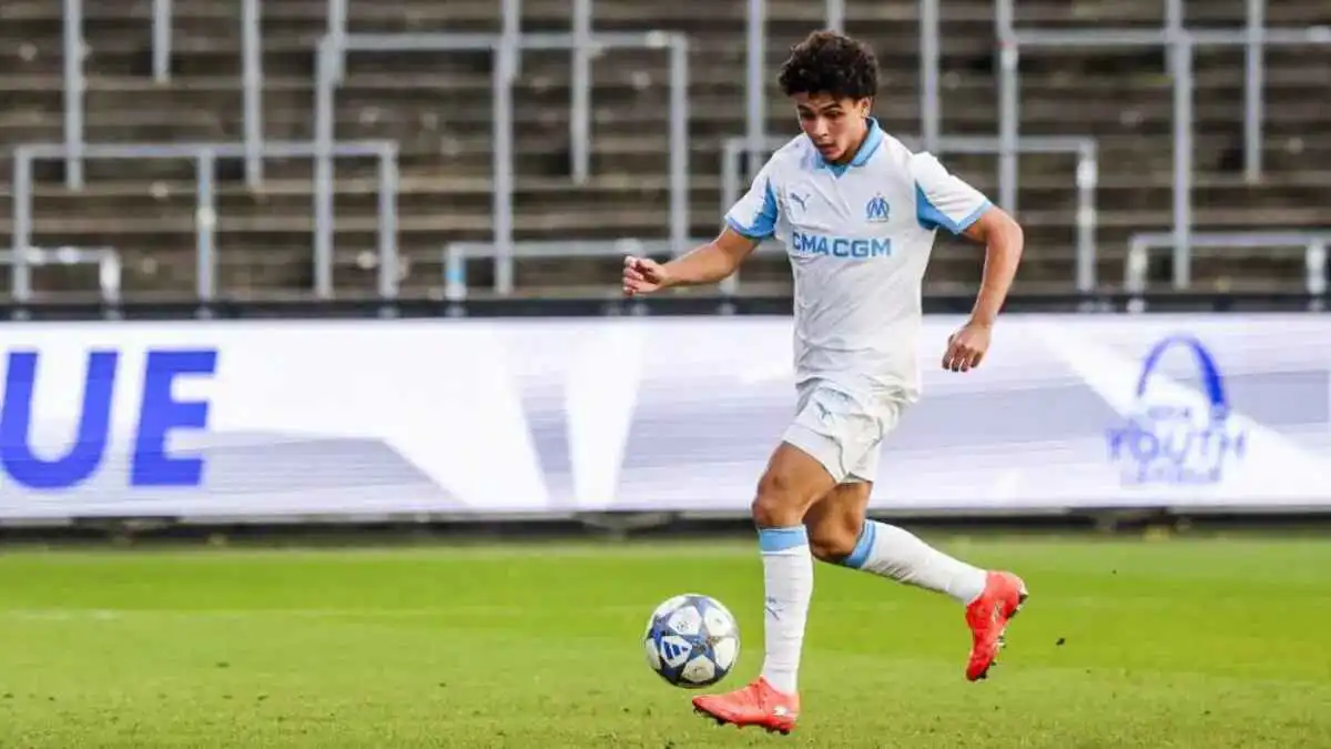 منتخب تونس يخطف "جوهرة" جزائرية فرنسية