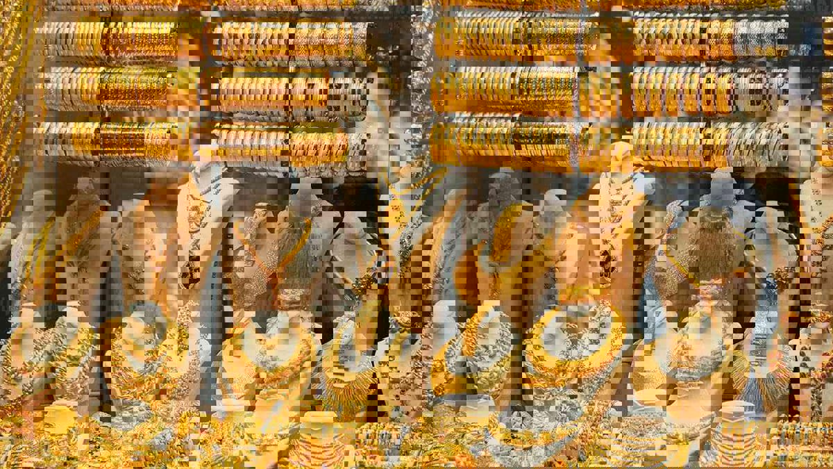 الذهب يميل للهبوط مع إبقاء مجلس الاحتياطي على مسار تقليص التحفيز