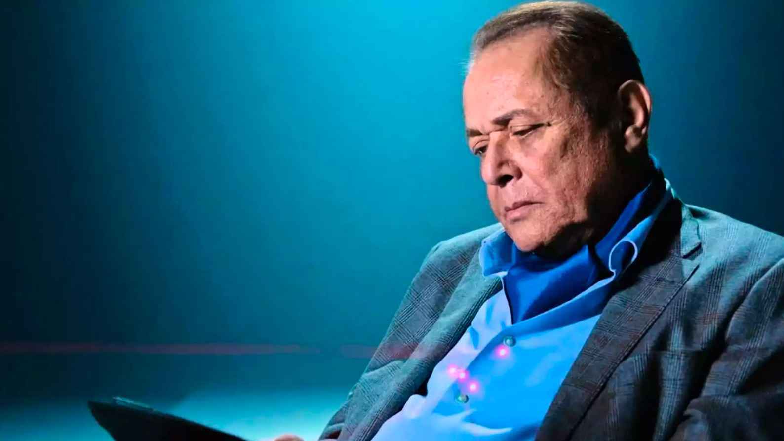 لماذا تأججت الخلافات بين نجلي محمود عبد العزيز وبوسي شلبي؟