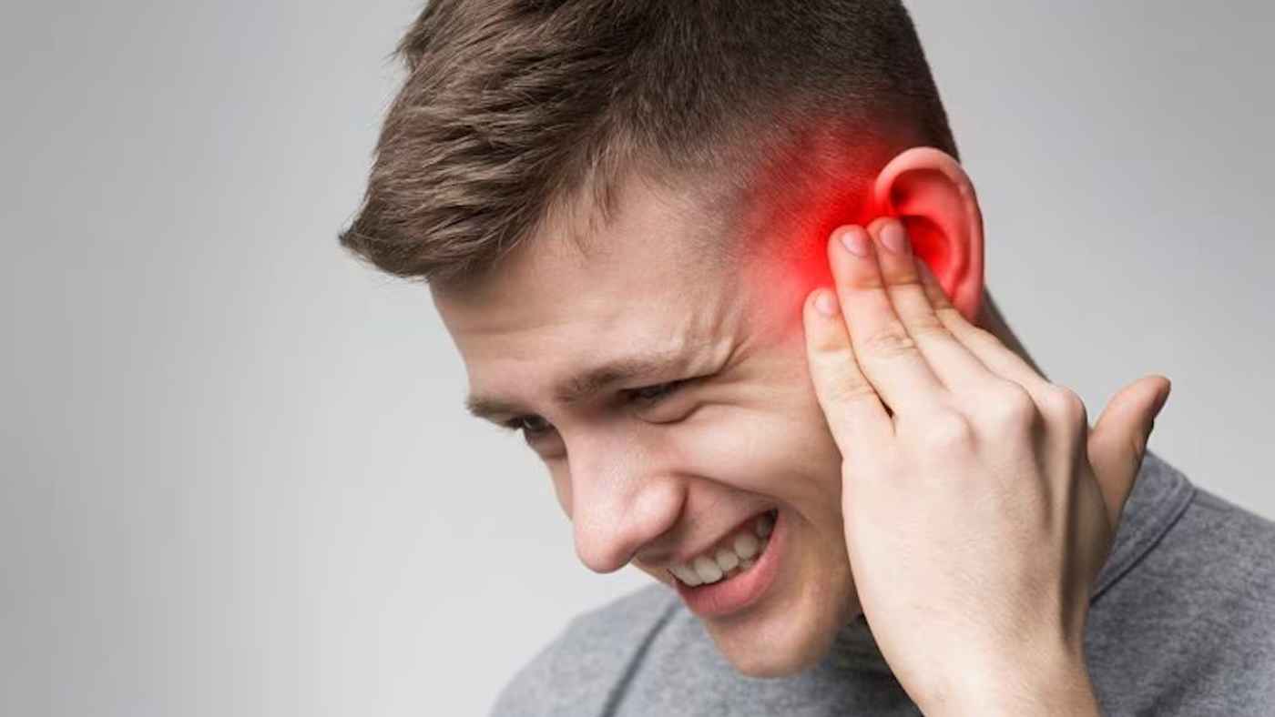 "طنين الأذن".. أسباب المعاناة اليومية مع الأصوات "الوهمية"