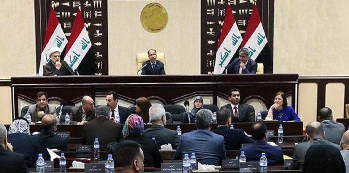 العبادي يطعن في قانون امتيازات نواب البرلمان العراقي