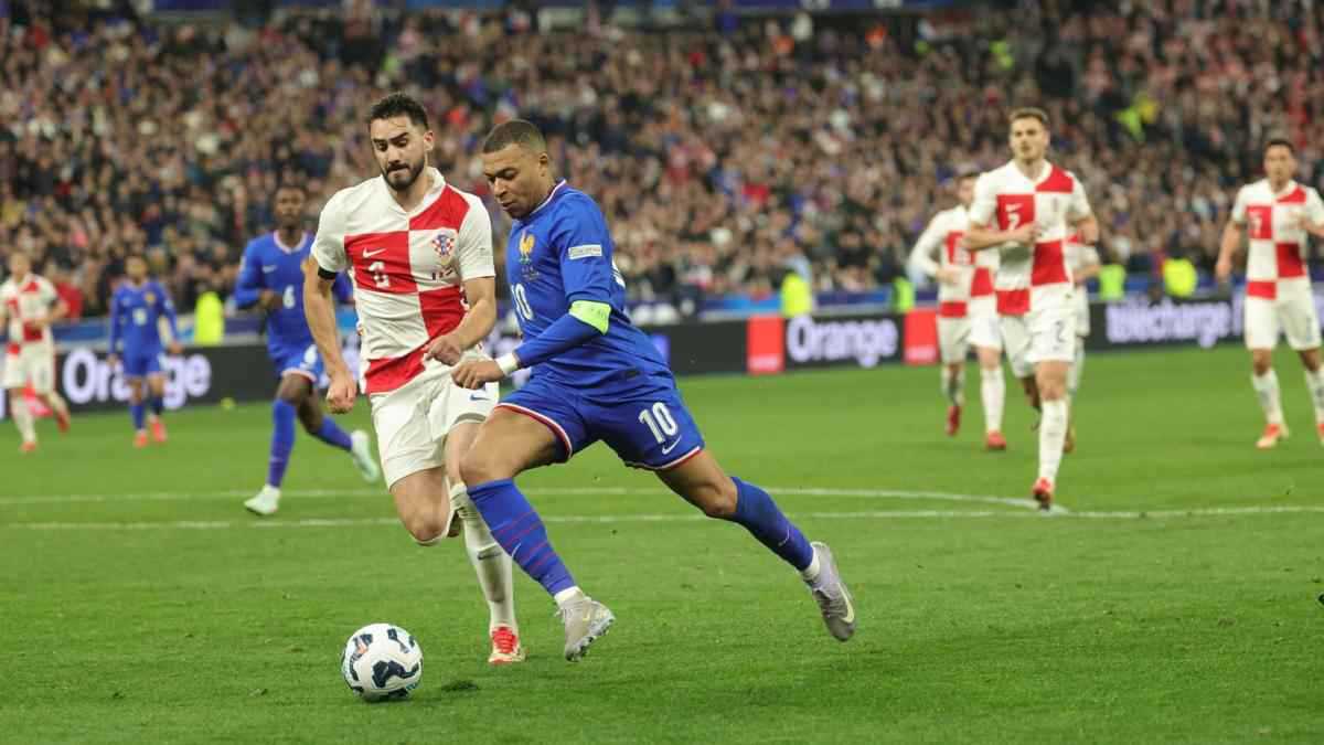 موقف مبابي من المشاركة مع فرنسا بعد إصابته في مباراة ريال مدريد وفياريال