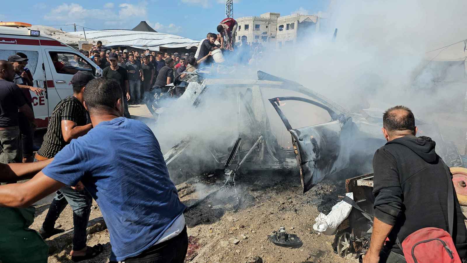 ليلة مرعبة في خان يونس.. فيديو لـ10 غارات إسرائيلية تقتل 9 فلسطينيين