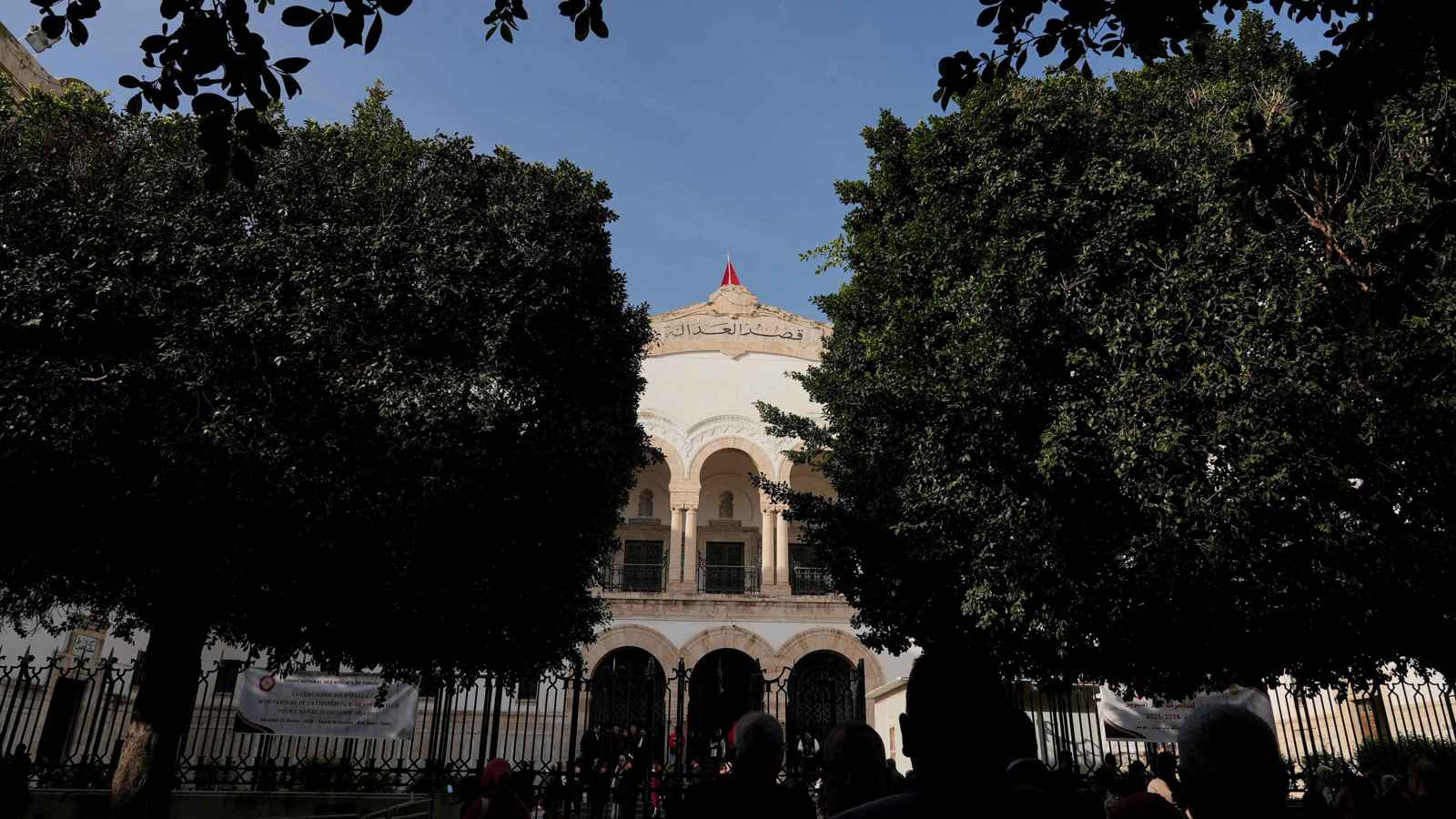 تونس.. تأجيل البت في قضية "التسفير"