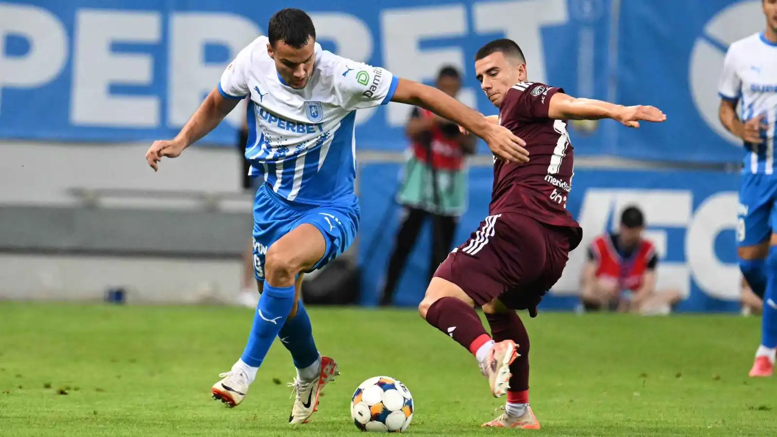 خسره الأهلي والزمالك.. أسد الحملاوي يتألق بهاتريك أوروبي تاريخي (فيديو)