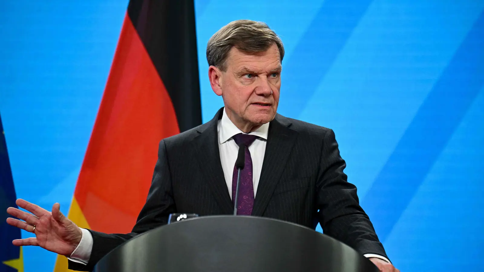 ألمانيا: لن نتضامن مع إسرائيل "بالإجبار"